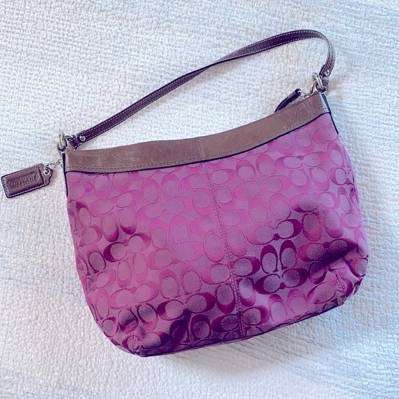 Coach Shoulder Purse Plum color - Picture 4 of 5